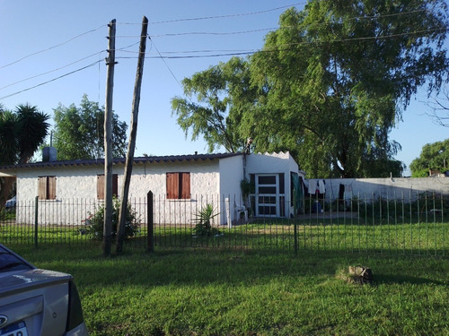 Se Vende Casa De Tres Dormitorios, Santa Rosa, Canelones.