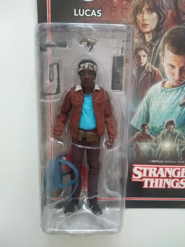 Stranger Things: Lucas - Oficial Mcfarlane Toys