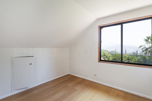 Casa En Venta - San Carlos De Apoquindo
