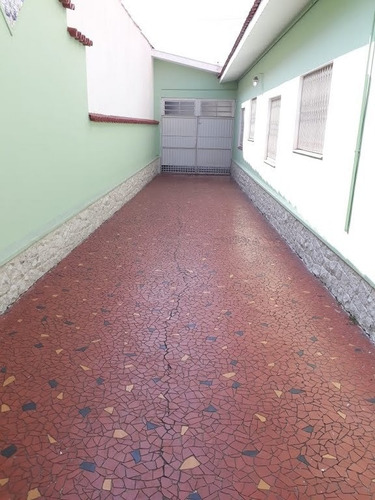 Casa Térrea Para Venda, 3 Dormitório(s), 180.0m² - 1641