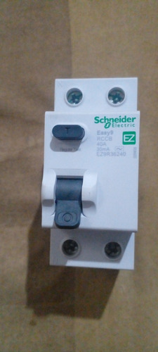 Diyuntor Shneider 2x40a