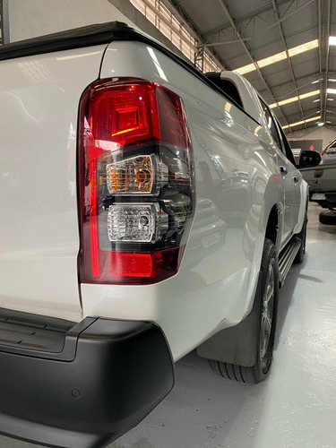 Mitsubishi L200 2.4 Triton Sport Hpe Cab. Dupla 4x4 Aut. 4p 6 marchas