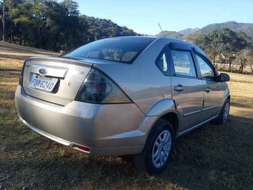 Imagem 11 de 12 de Ford Fiesta Fiesta Sedan 1.6