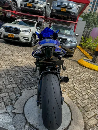 Yamaha Yzf R1 2022 Mt