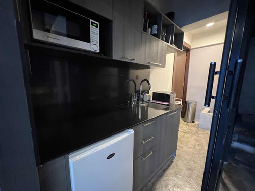 Local Comercial En Alquiler En Piantini
