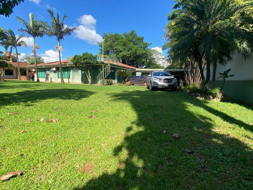 Imagen 4 de 8 de Vendo Residencia Ccon Amplio Patio 2000 Millones De Gs