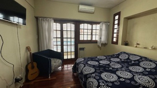 Casa 4 Ambientes Con Patio, Venta R. De Escalada
