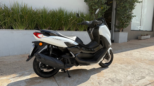 Yamaha N-max 2022