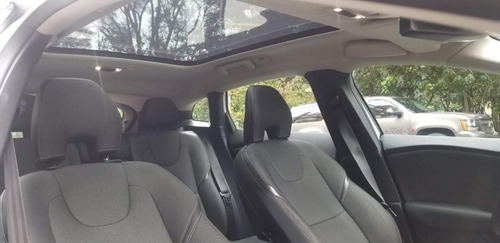 Volvo V40 2.5 T5 Cross Country Awd