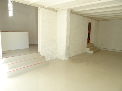 Dueño Vende Local Comercial Zona La Comercial