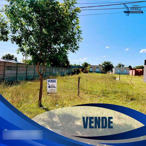 Se Vende Terreno Con Todos Los Servicios En Saladillo.