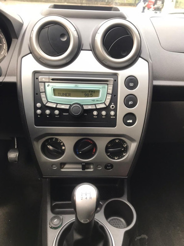 Imagem 10 de 14 de Ford Fiesta Hatch Fiesta 1.6 8v Flex/class 1.6 8v Flex 5p F