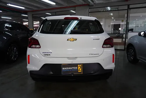 Chevrolet Onix 1.0T Premier Hatch At
