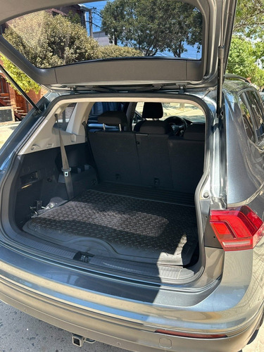 Imagen 4 de 17 de Volkswagen Tiguan Allspace 1.4 Tsi Trendline 150cv Dsg