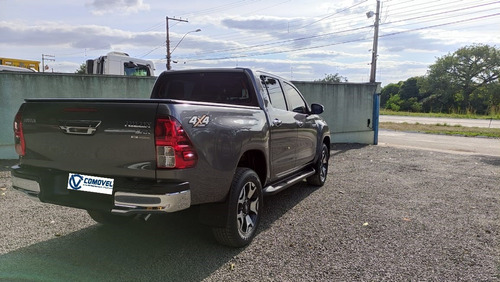Imagem 13 de 14 de Toyota Hilux Srx 4x4 - 2020