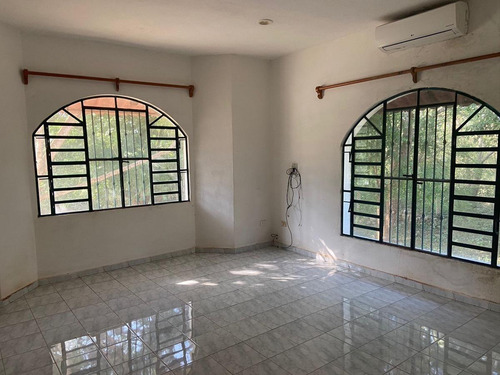 Hacienda En Venta En Mérida, Cholul, Entrega Inmediata