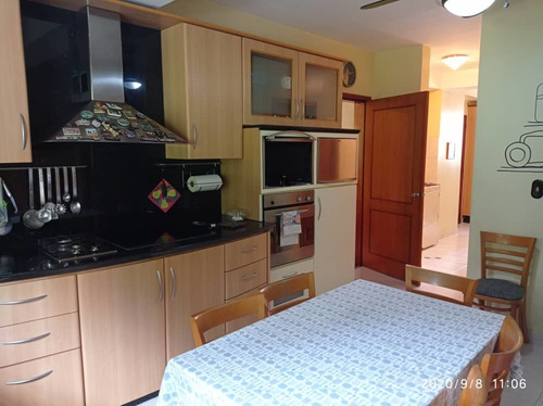 Imagen 9 de 22 de En Venta Amplio Y Lujoso Apartamento En El Parral