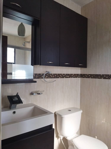 Imagen 6 de 13 de José Colmenares Vende | Apartamento Amoblado En Res. Viejo Rincón (lema-931)