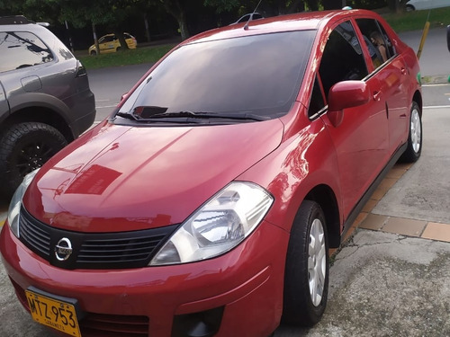 Imagen 1 de 12 de Nissan Tiida 2014 1.8 Miio