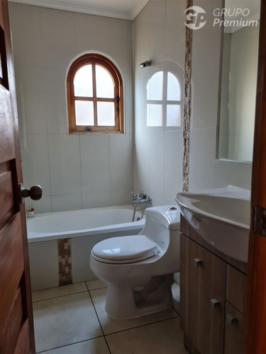 Amplia Casa Pasaje Seguro 5dorm 3 Baños Arriendo En Pudahuel
