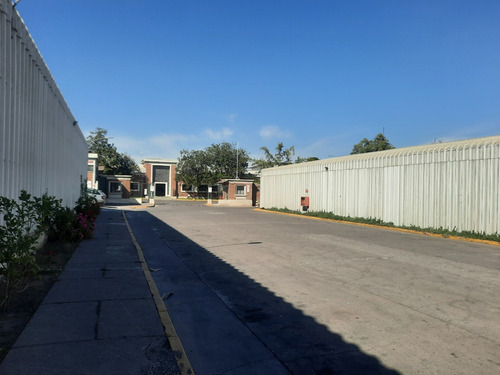 Bodega De 234 M2/ Ruta 5- Av. Lo Espejo