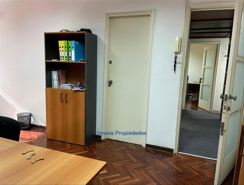 Venta Oficinas En Ciudad Vieja
