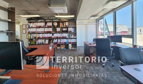 Imagen 9 de 18 de Se Vende Amplia Oficina En Av. Borgoño