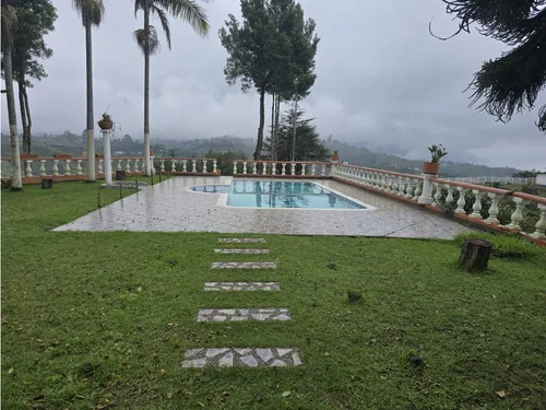 Finca En Venta En Girardota, Antioquia, Vereda El Yarumo.
