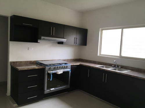 Casa En Venta En Los Arrayanes, Gómez Palacio, Durango