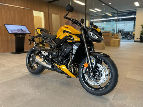 Triumph Street Triple 765 Rs 130 Cavalos - Gsx 750 (ja)