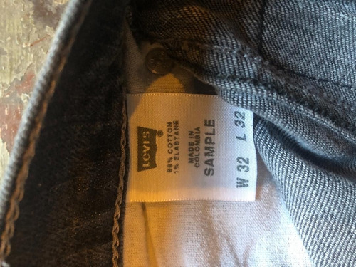 Jean Levis Gris Oscuro W32 L32 Made In Colombia Perf. Estado