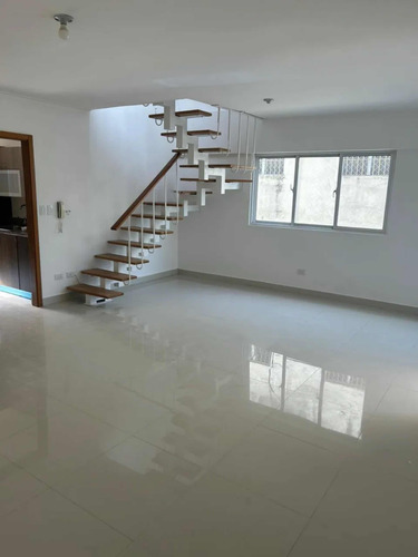 Alquilo Penthouse 4to Piso Con Terraza En Los Restauradores
