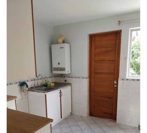 Excelente Casa 2 Pisos Solida , Concreto