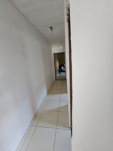 Casa 2 Quartos Garagem Para 2 Veículos Coberta