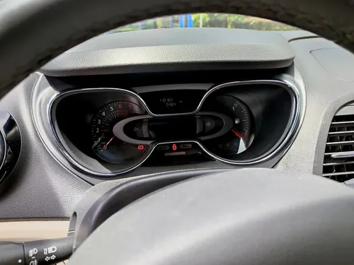 Renault Captur 2.0 Intens Automática