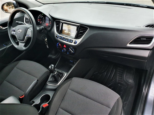 Imagen 10 de 15 de Hyundai Accent 2018 Gl