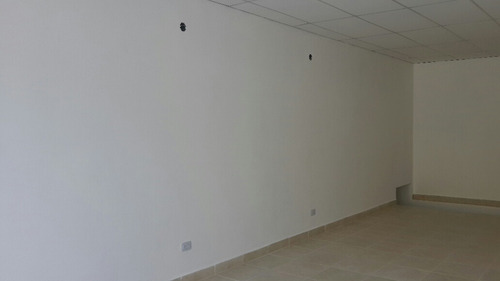 Imagen 3 de 8 de Local Comercial 5 Mts De Av Eden. La Falda, Córdoba.