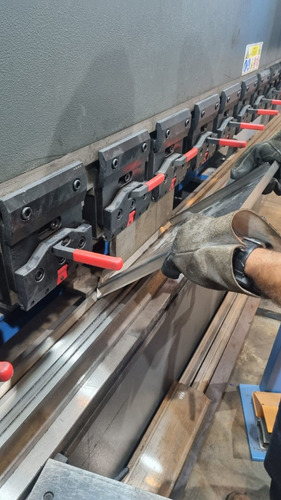 Corte Laser Y Plegado De Chapa Cnc