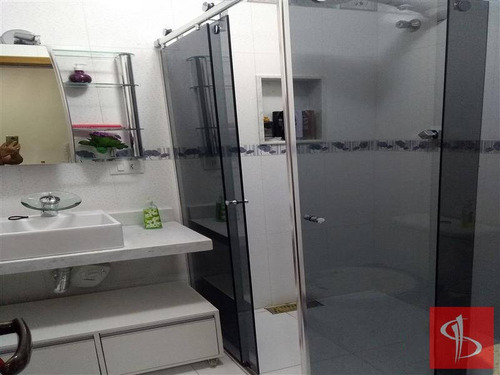 Imagem 7 de 10 de Belíssimo Sobrado Reformado Com Piso Em Porcelanato. - 264