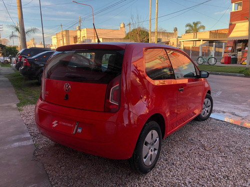 Imagen 2 de 8 de Volkswagen Up! 2017 1.0 Take Up! Aa 75cv