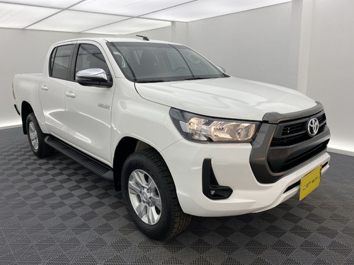 Imagen 13 de 25 de Toyota Hilux 2.7 Gasolina 4x4