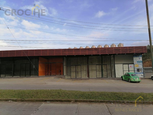 Imagen 2 de 8 de Local En Renta En Xalapa Veracruz En El Fraccionamiento Las Fuentes, Zona Comercial Con Area De Estacionamiento.