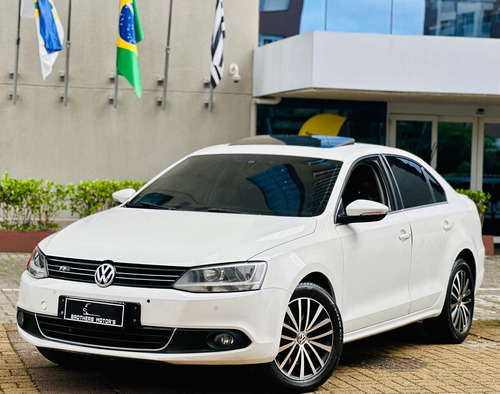 Volkswagen Jetta 2.0 Tsi Highline 4p