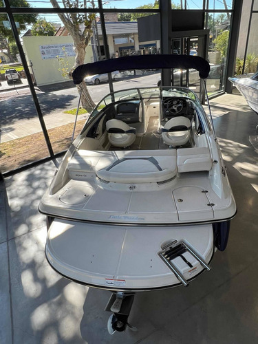 Lancha Monterey 204 Fs - Volvo Penta V8 - Santana Yachts