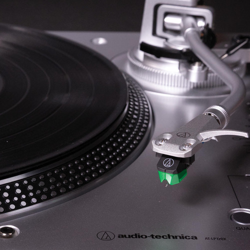 Tocadiscos Audio-technica Direct-drive Con Disco Usb De Vini