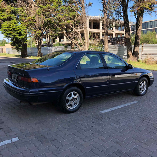 Toyota Camry 2.2 1998