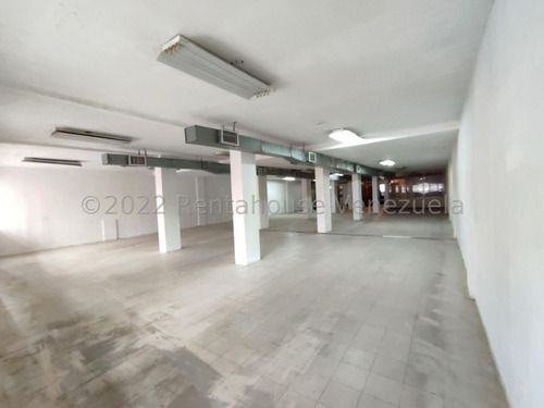 Imagen 2 de 14 de Claudia Lopez Alquila Local Comercial En Sabana Grande Mls #22-23169