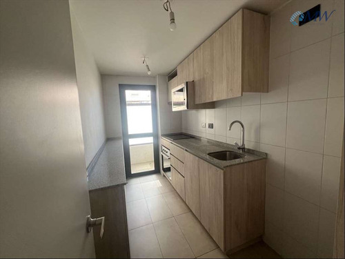 Amplio Departamento En Venta De 2d 2b. En Santiago