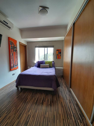Apartamento En Venta En El Parral, Valencia 273660 Lz