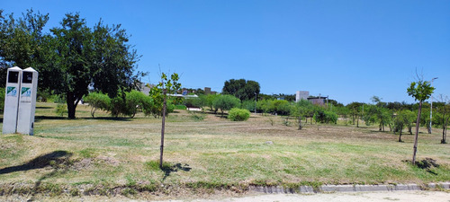 Hermoso Lote Para Construcción, Con Vista A Las Sierras, Barrio Privado, Colinda Con Espacio Verde